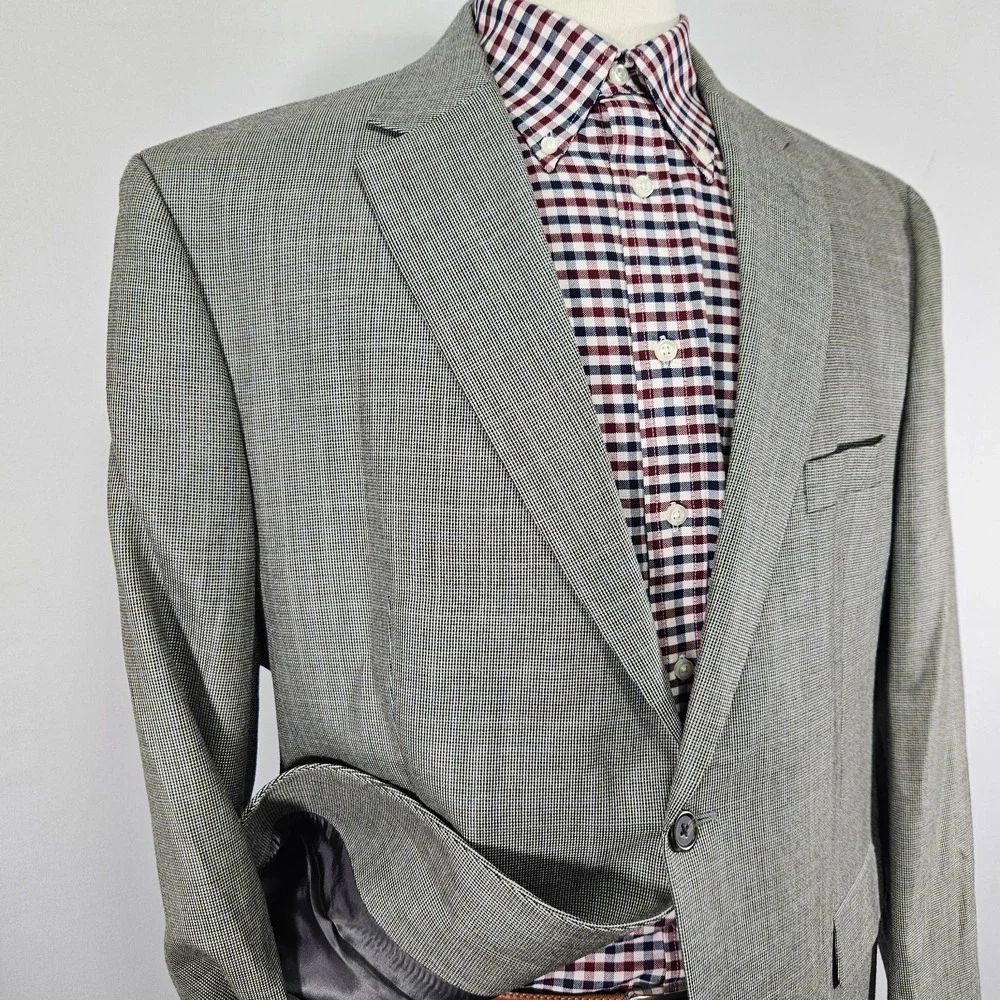 Lauren Ralph Lauren Men's Sport Coat Blazer Two Button Gray Plaid Silk Wool 46S